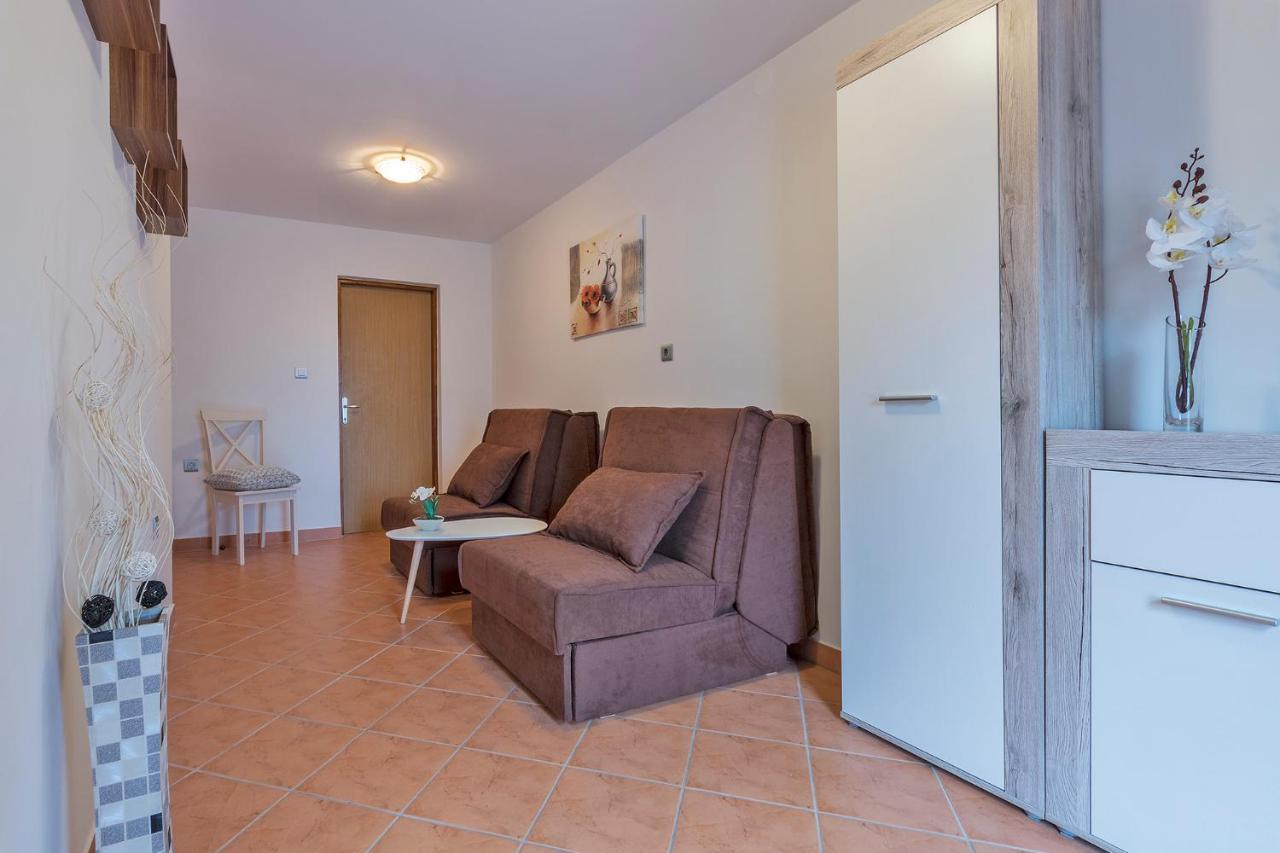 PUY Apartments Tina & Denis מראה חיצוני תמונה
