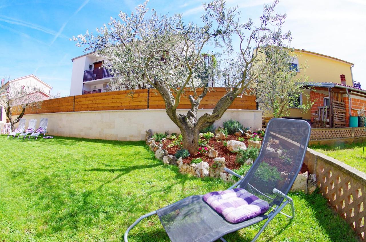 PUY Apartments Tina & Denis מראה חיצוני תמונה