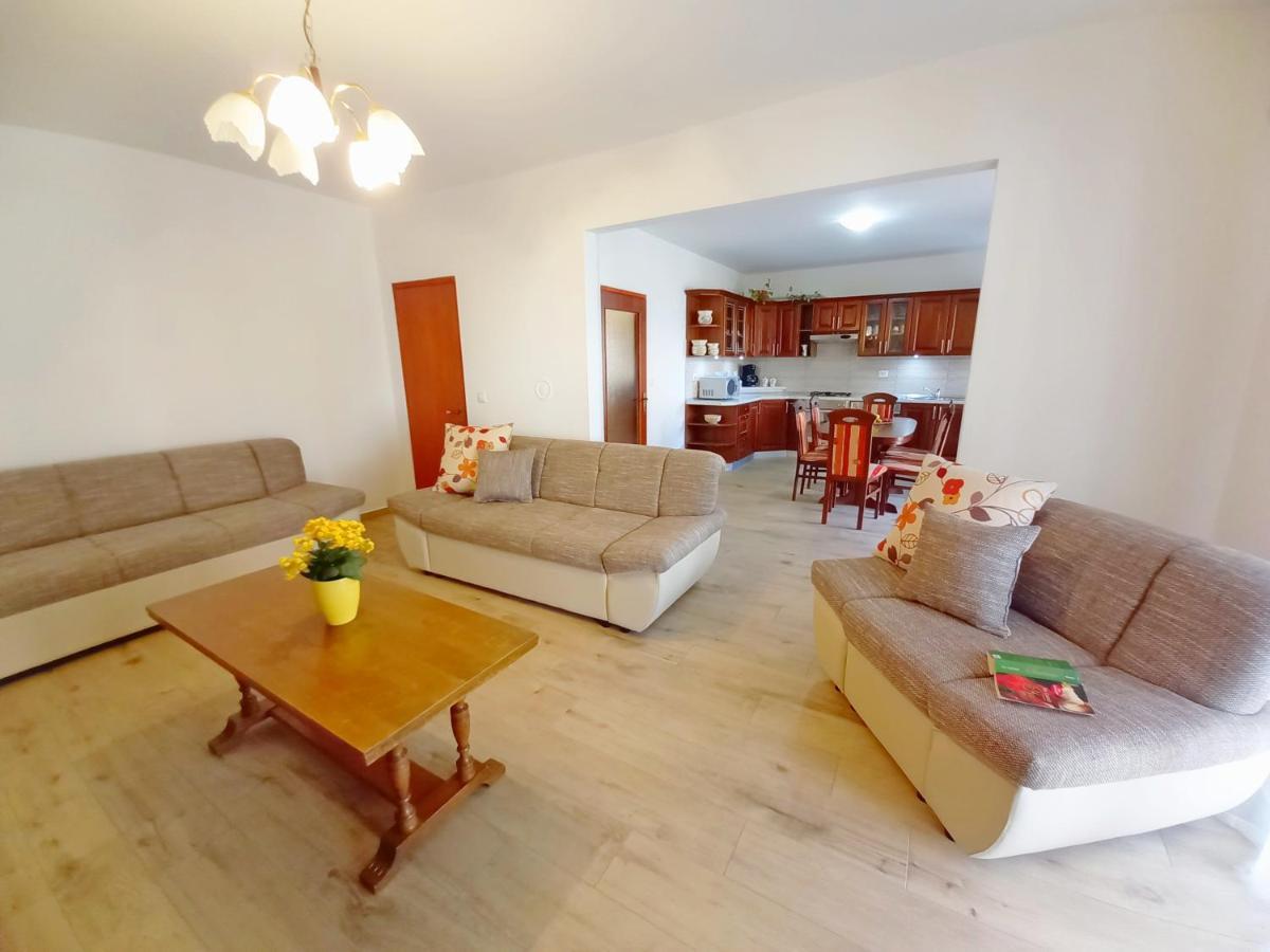 PUY Apartments Tina & Denis מראה חיצוני תמונה