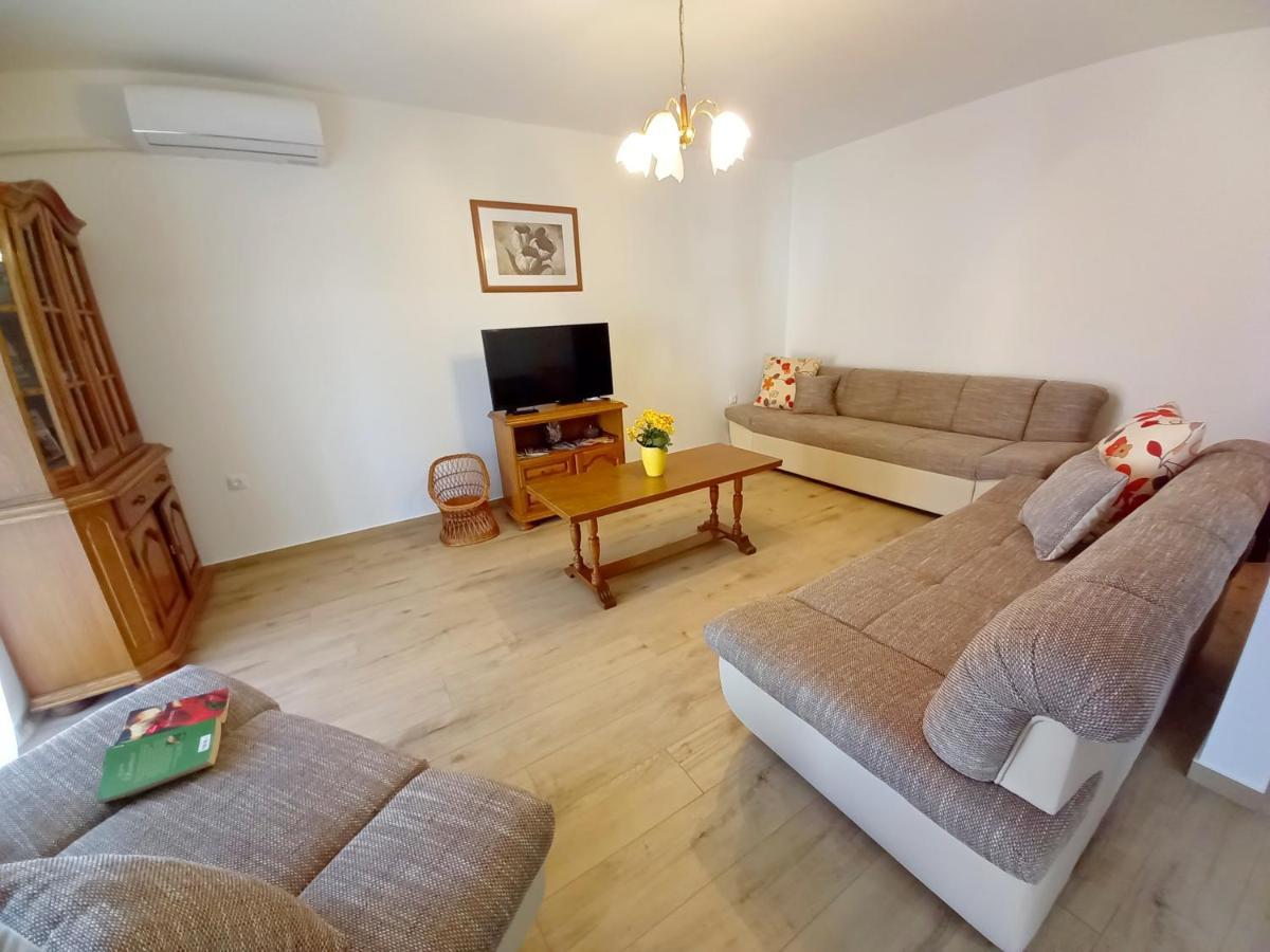 PUY Apartments Tina & Denis מראה חיצוני תמונה