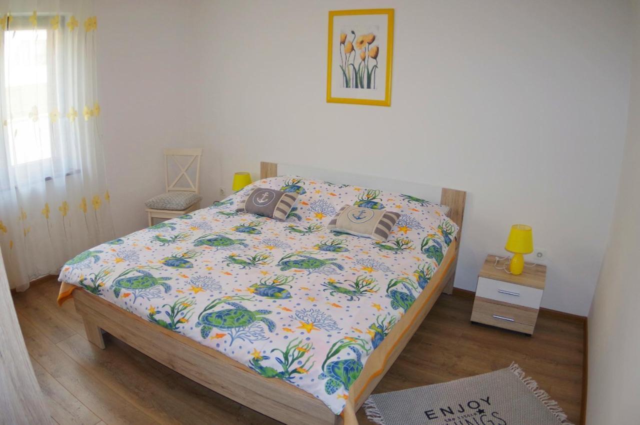 PUY Apartments Tina & Denis מראה חיצוני תמונה