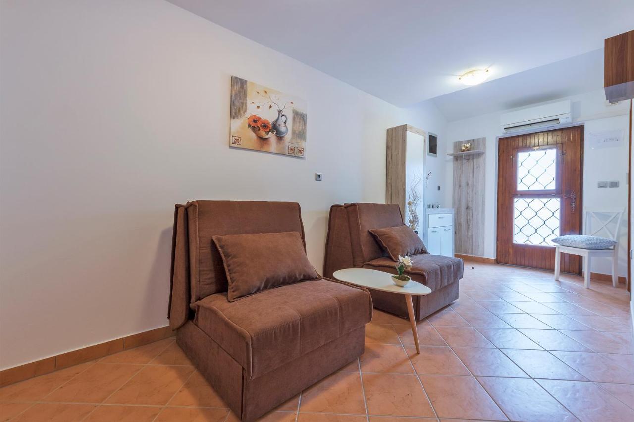 PUY Apartments Tina & Denis מראה חיצוני תמונה