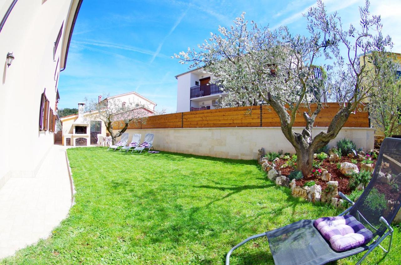 PUY Apartments Tina & Denis מראה חיצוני תמונה